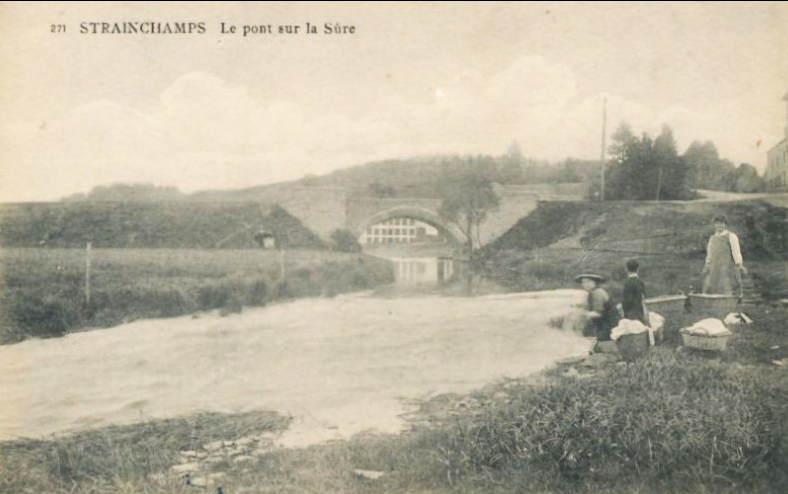 Vieille photo du bâtiment du Vieux Moulin